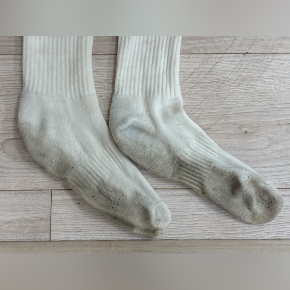 Used nike socks - Picture 2 of 9